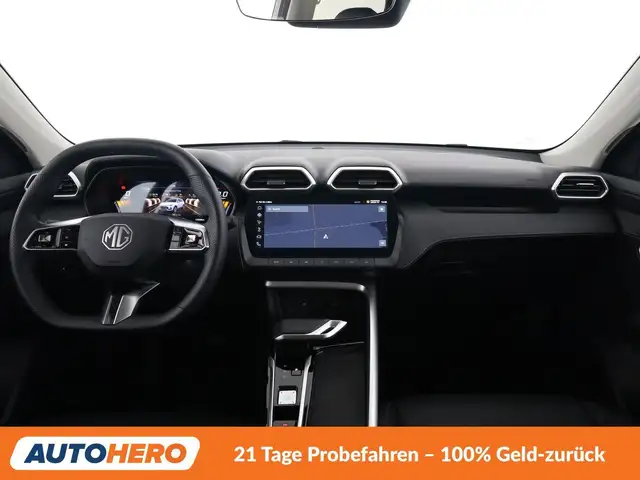 MG ZS view 12