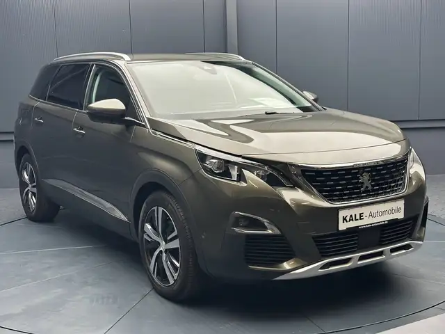 Peugeot 5008 view 7