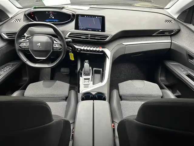 Peugeot 5008 view 12