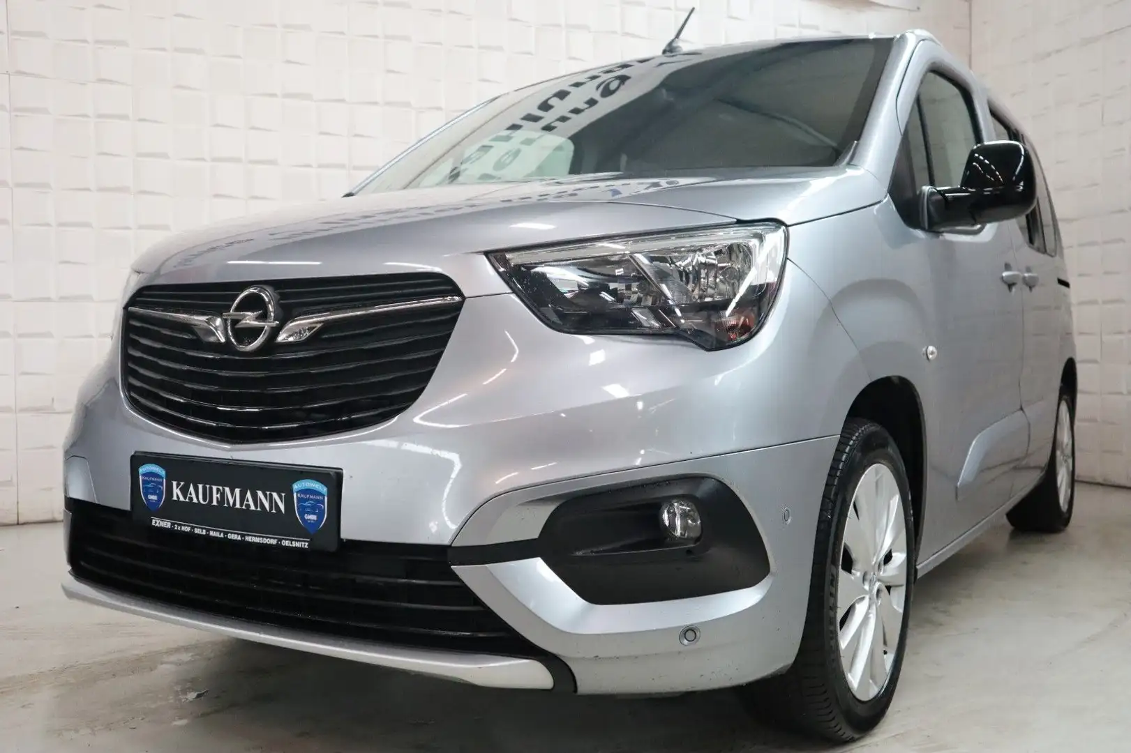 Opel Combo Life E Aut. Ultimate Navi AHK Head-Up Cam. Grau - 1