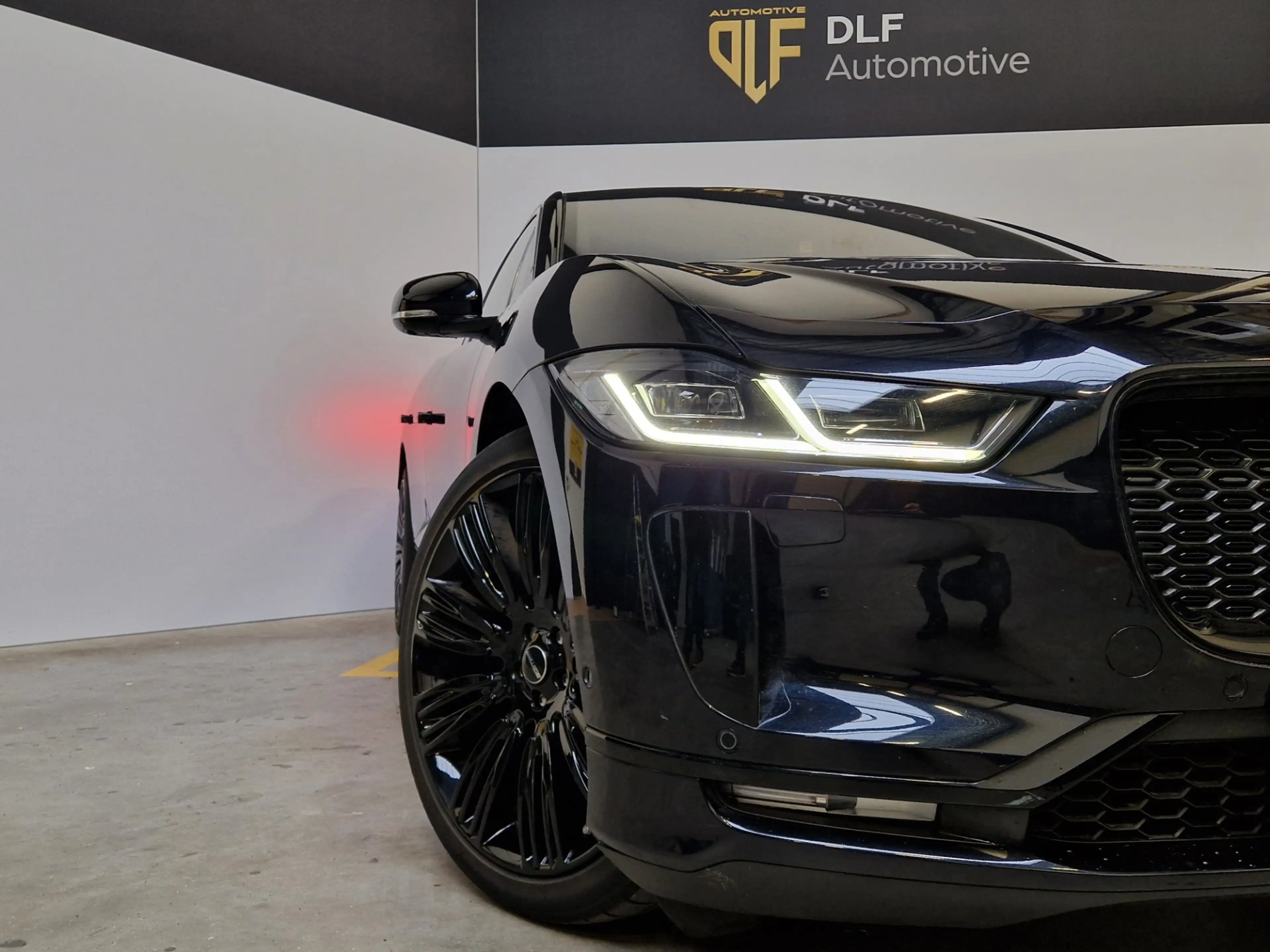 Jaguar I-Pace EV400 First Edition 90 kWh — photo 2