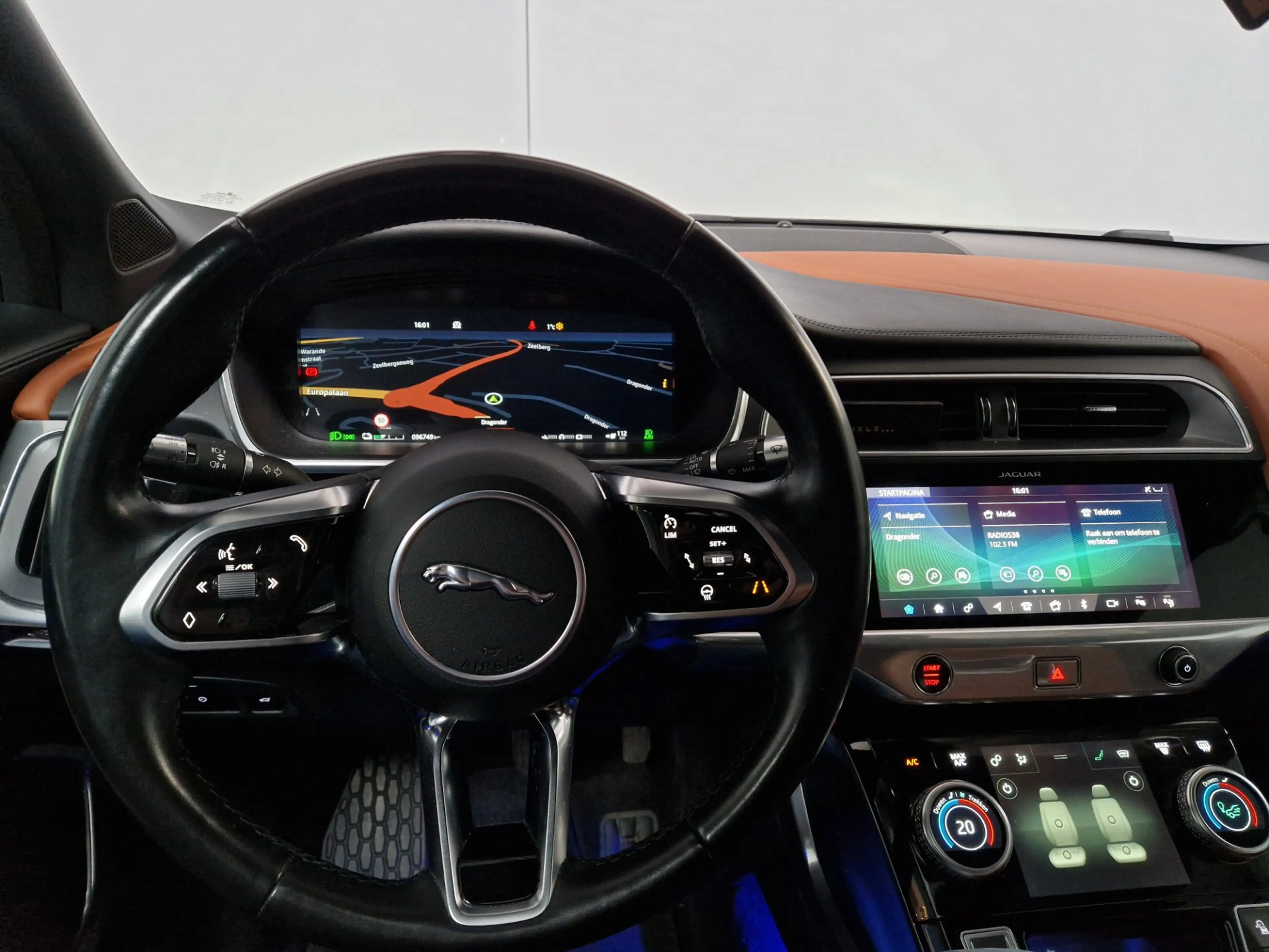 Jaguar I-Pace EV400 First Edition 90 kWh — photo 10