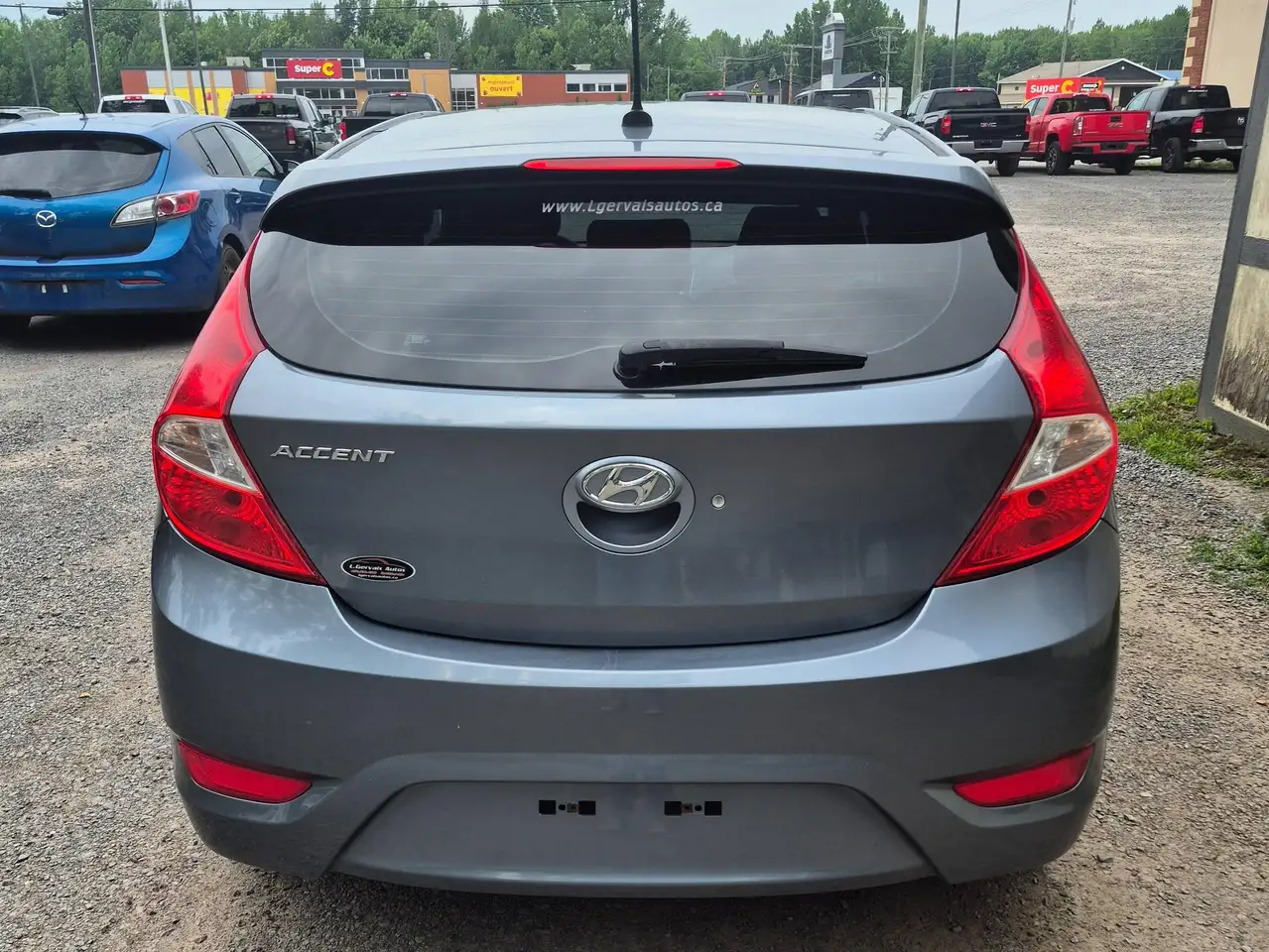 Hyundai ACCENT photo Hyundai ACCENT