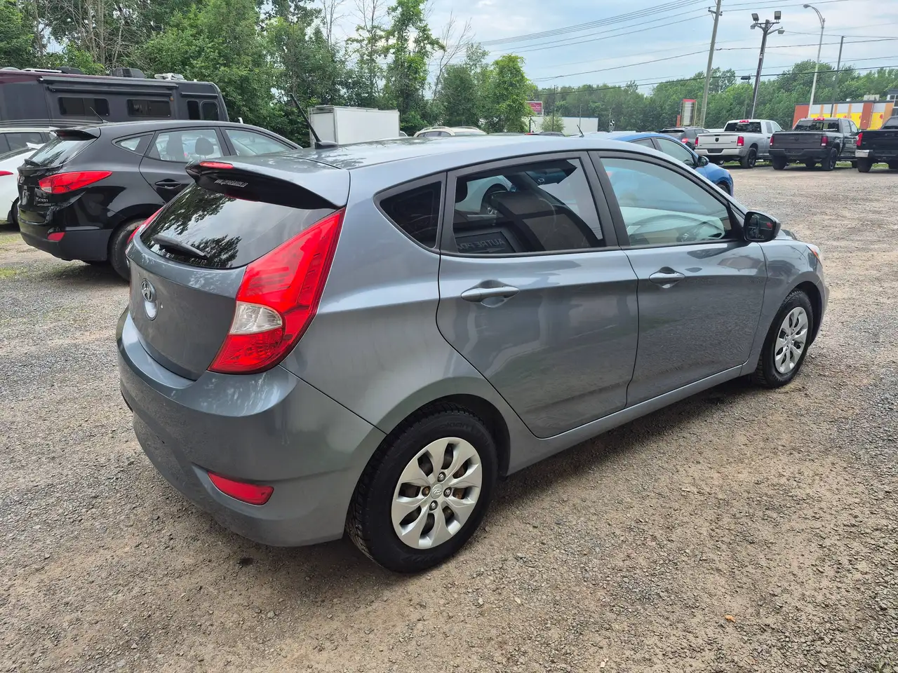 Hyundai ACCENT photo Hyundai ACCENT