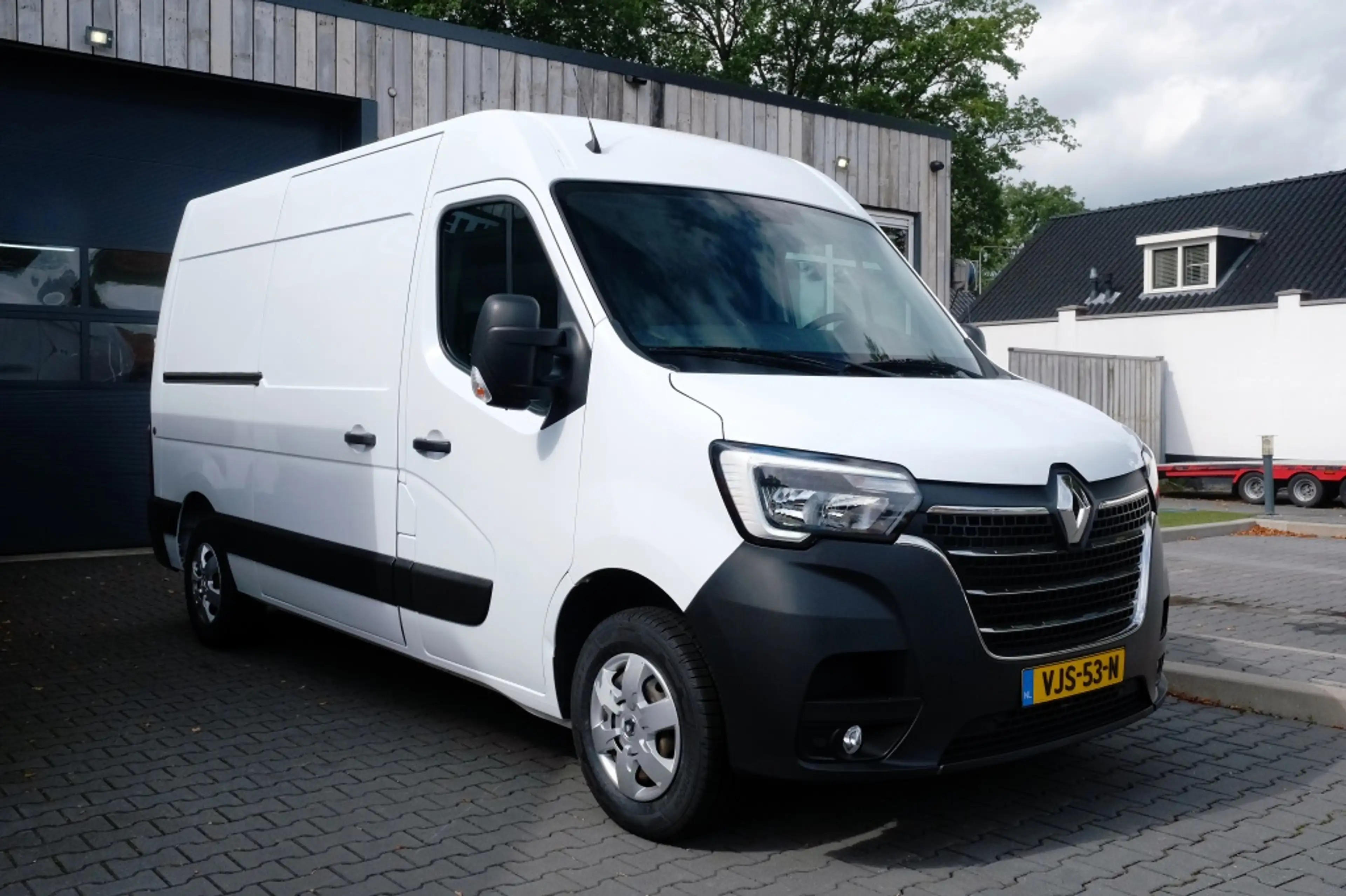 Renault Master T35 2.3 dCi L2H3 En. — photo 7