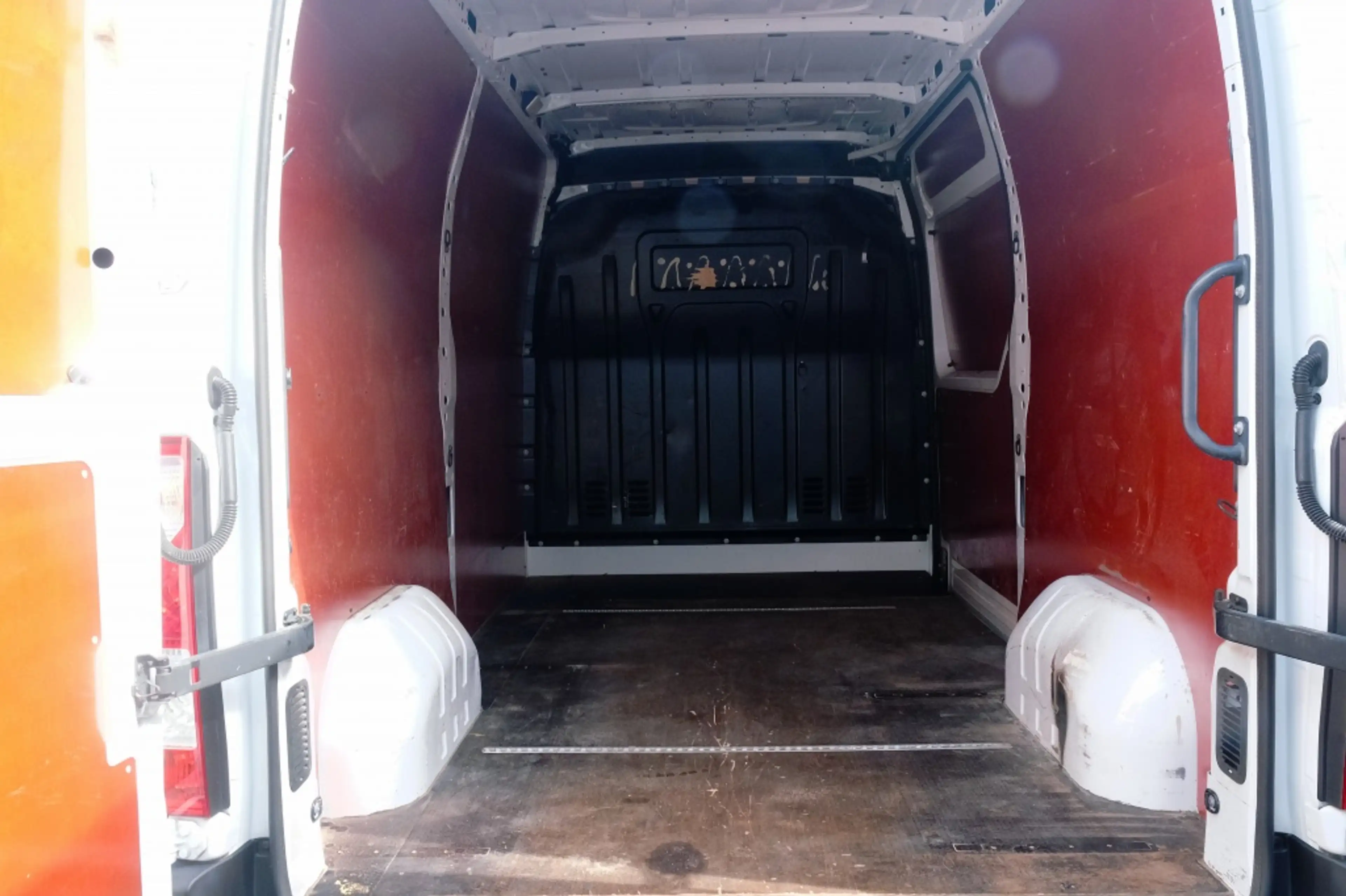 Renault Master T35 2.3 dCi L2H3 En. — photo 13