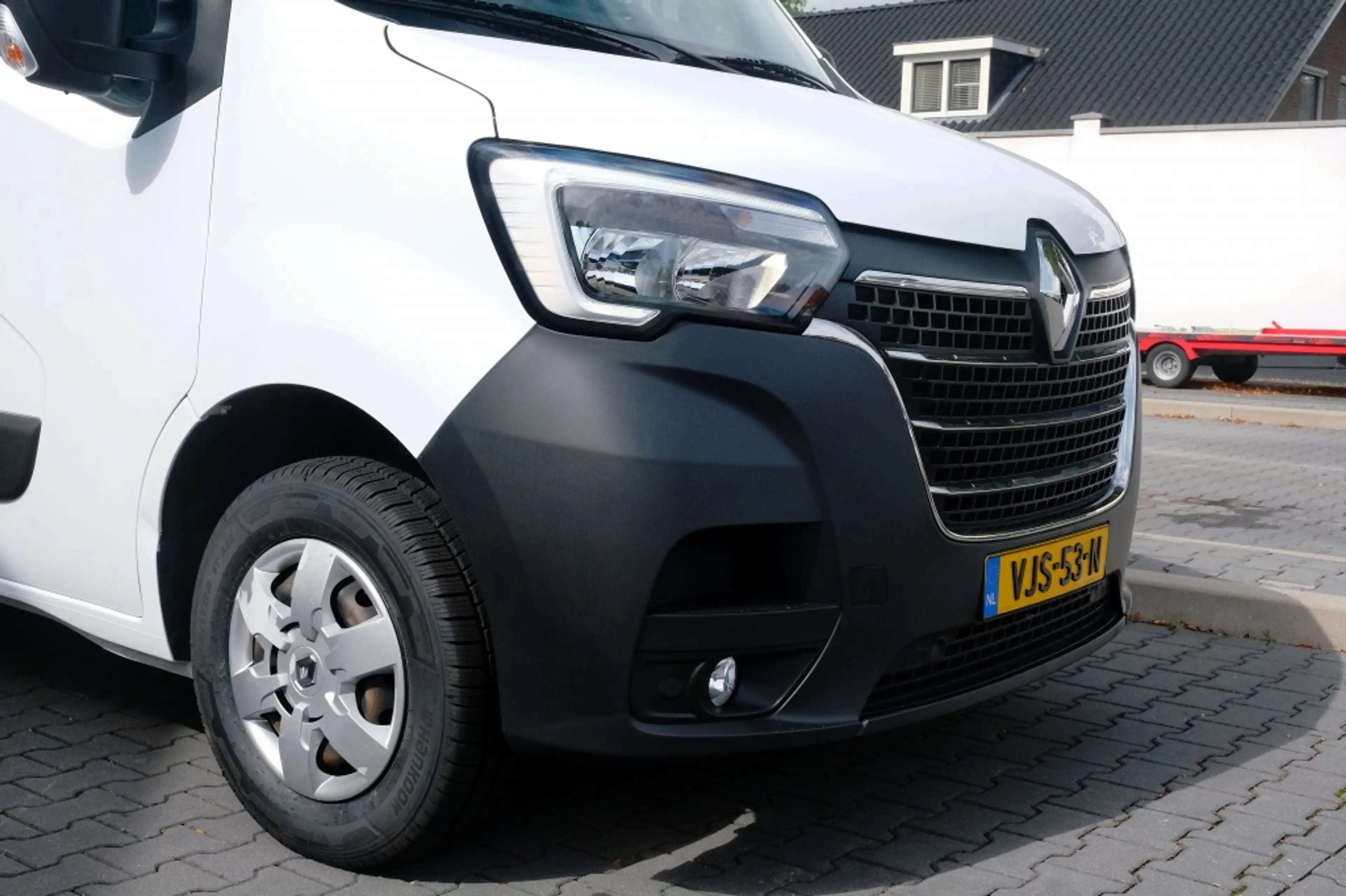 Renault Master T35 2.3 dCi L2H3 En. — photo 8