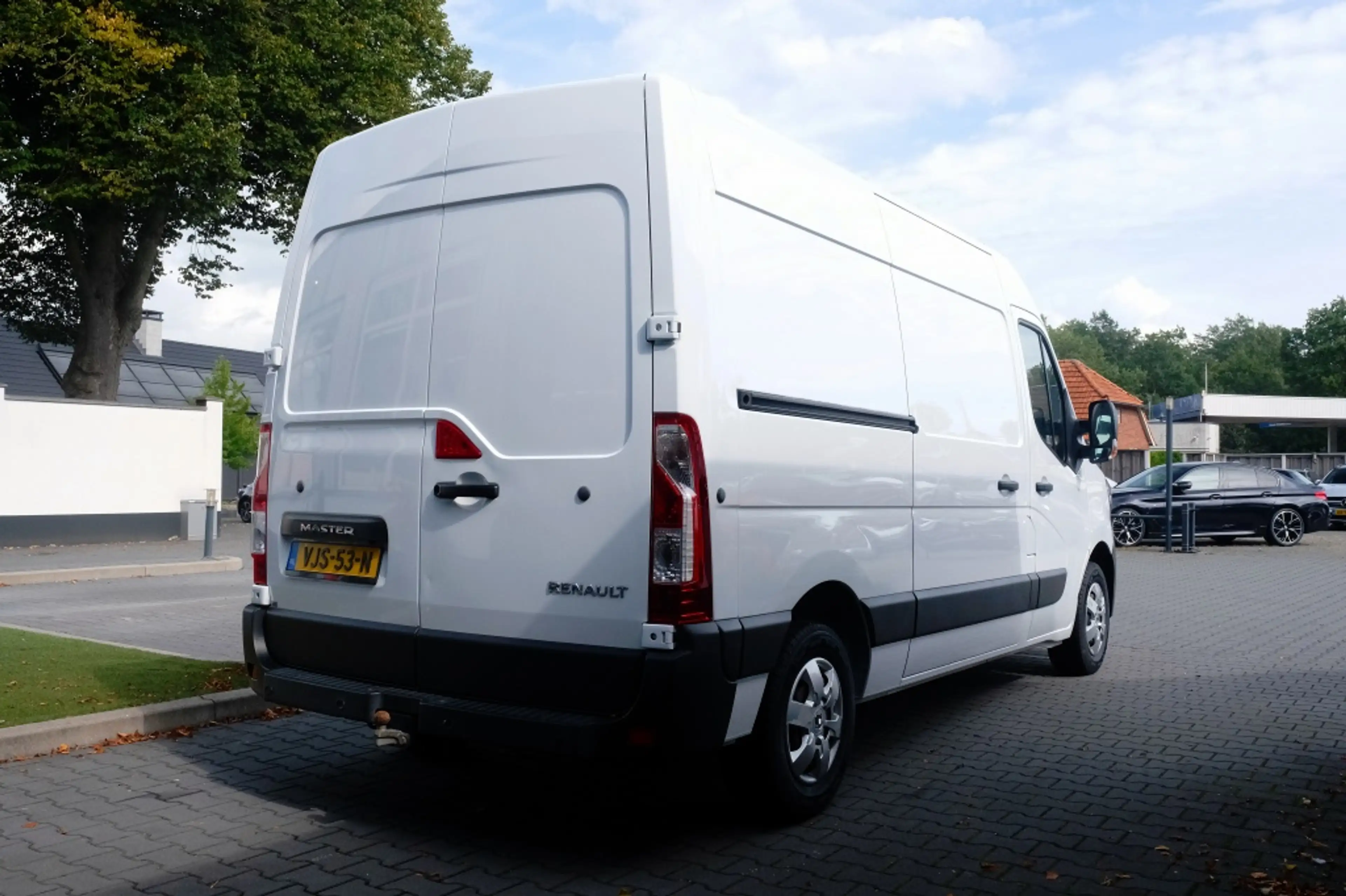 Renault Master T35 2.3 dCi L2H3 En. — photo 10