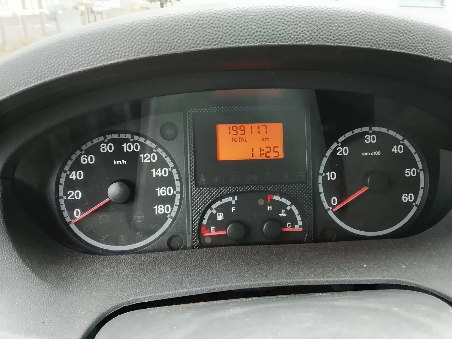 Peugeot Boxer BOXER 250 L  2.2 HDi 120 CONFORT Gris - 2