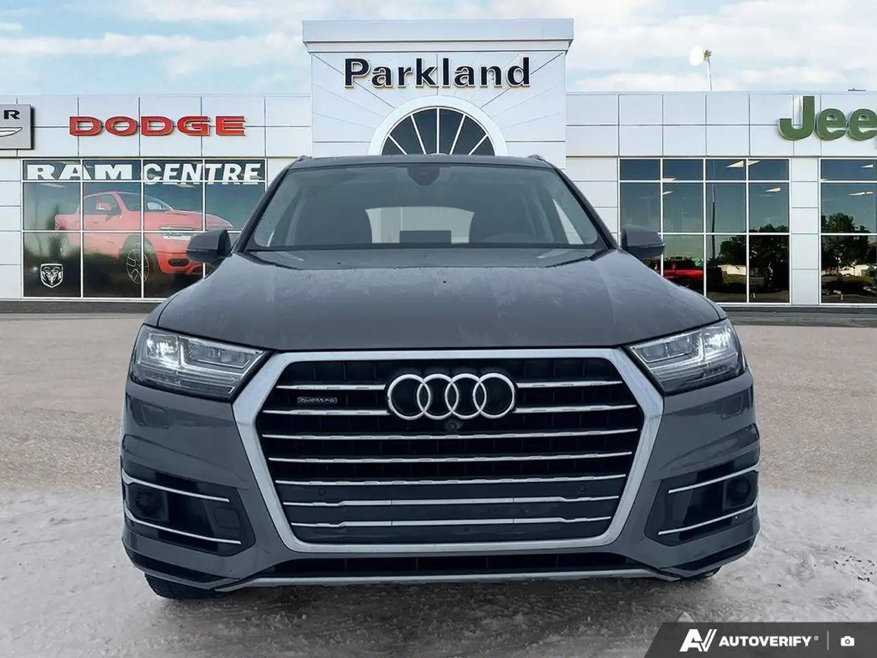 Audi Q7 снимка Audi Q7
