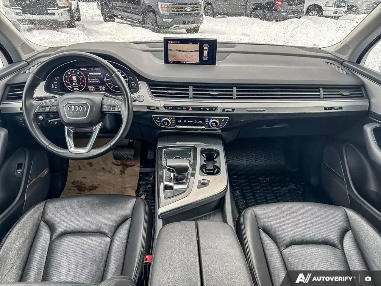 Audi Q7 снимка Audi Q7