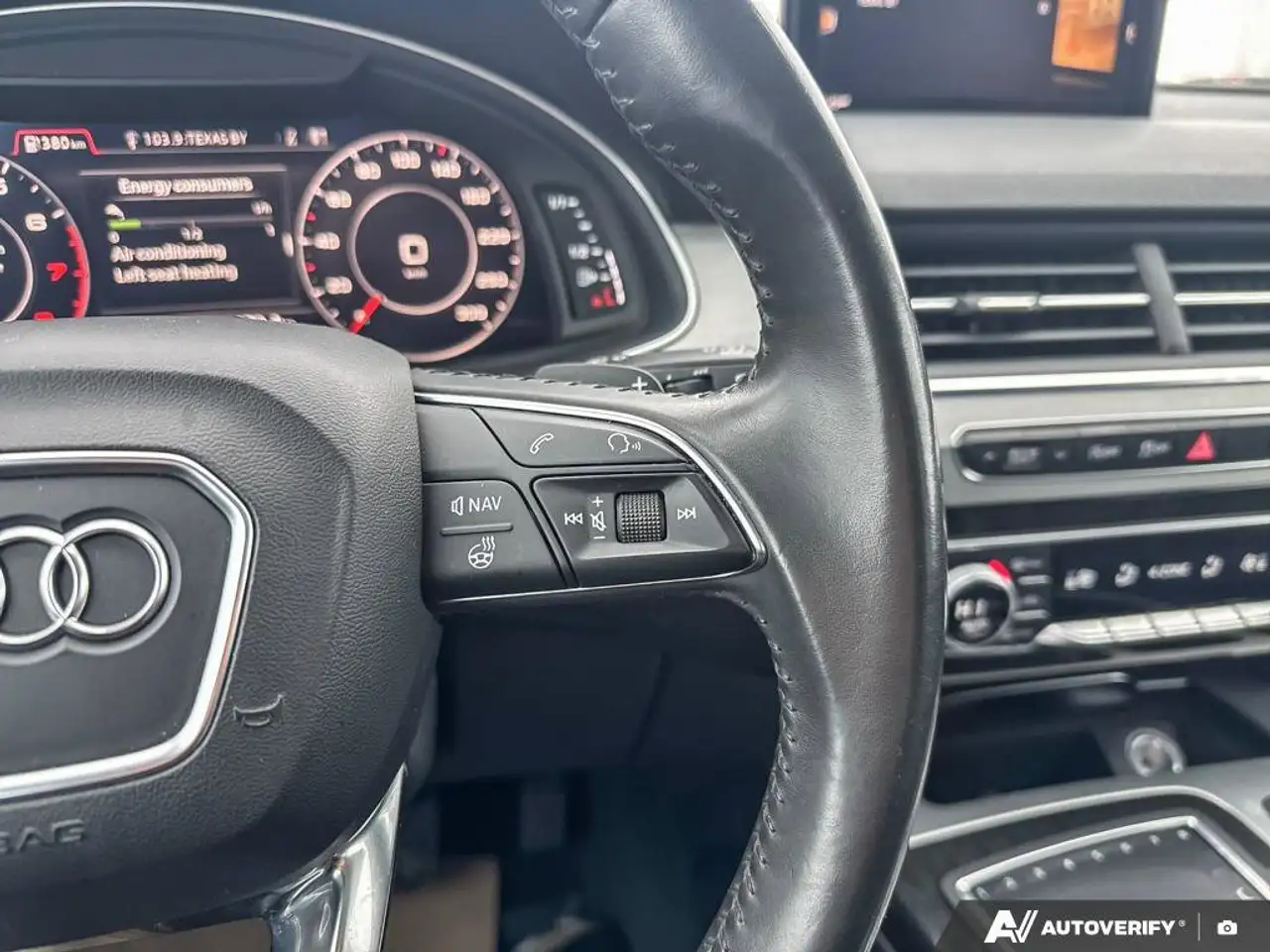 Audi Q7 снимка Audi Q7