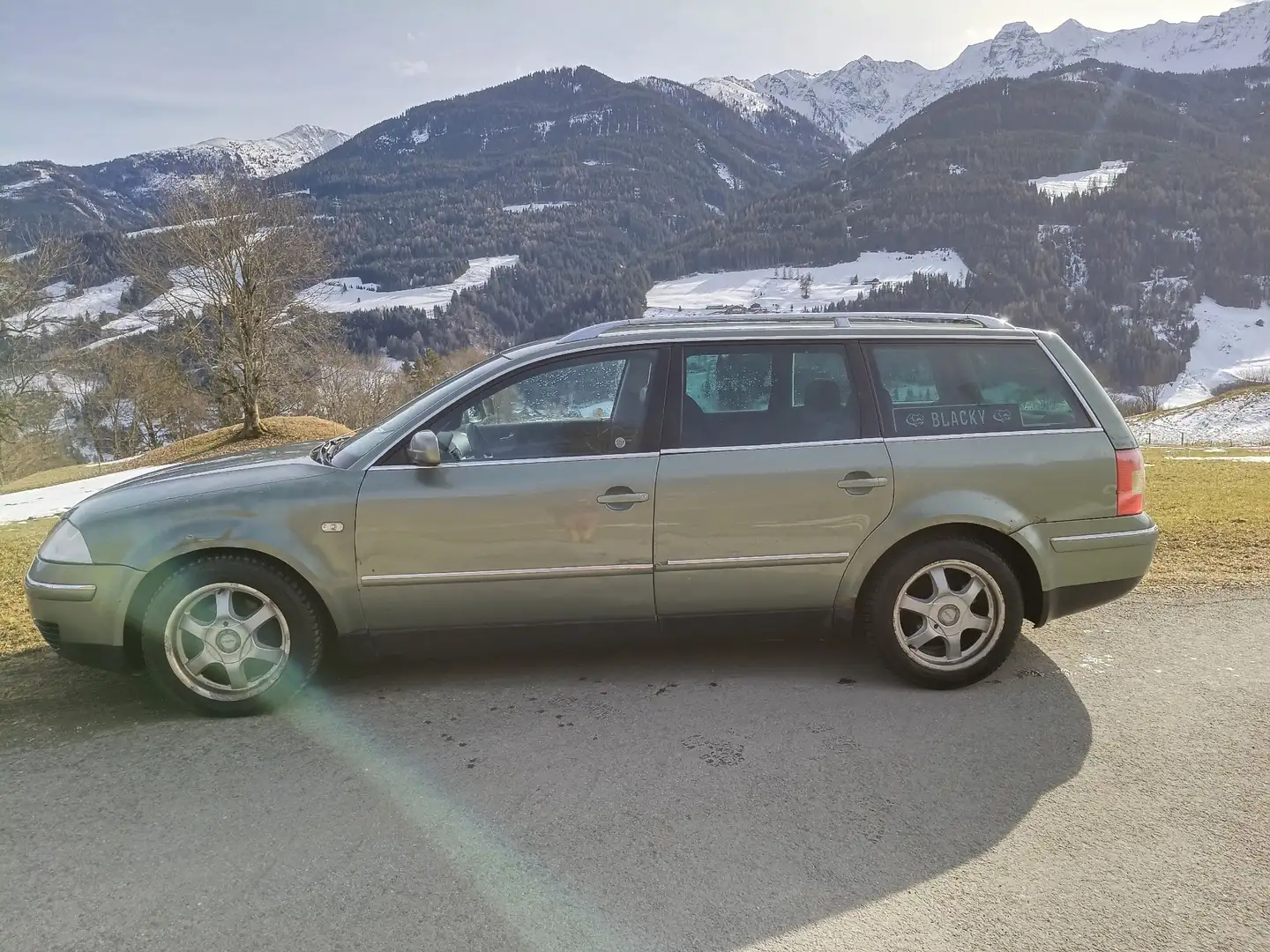 Volkswagen Passat 1,9 TDI PD Highline - 1