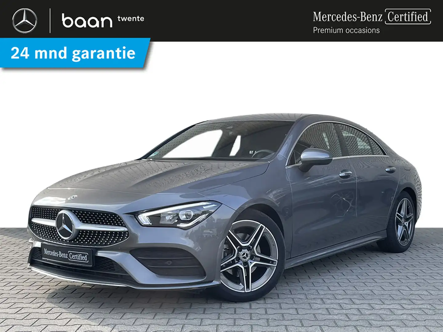Mercedes-Benz CLA 180 AMG Line l Premium pakket l Trekhaak l Keyless Go Grau - 1