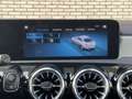 Mercedes-Benz CLA 180 AMG Line l Premium pakket l Trekhaak l Keyless Go Grau - thumbnail 17