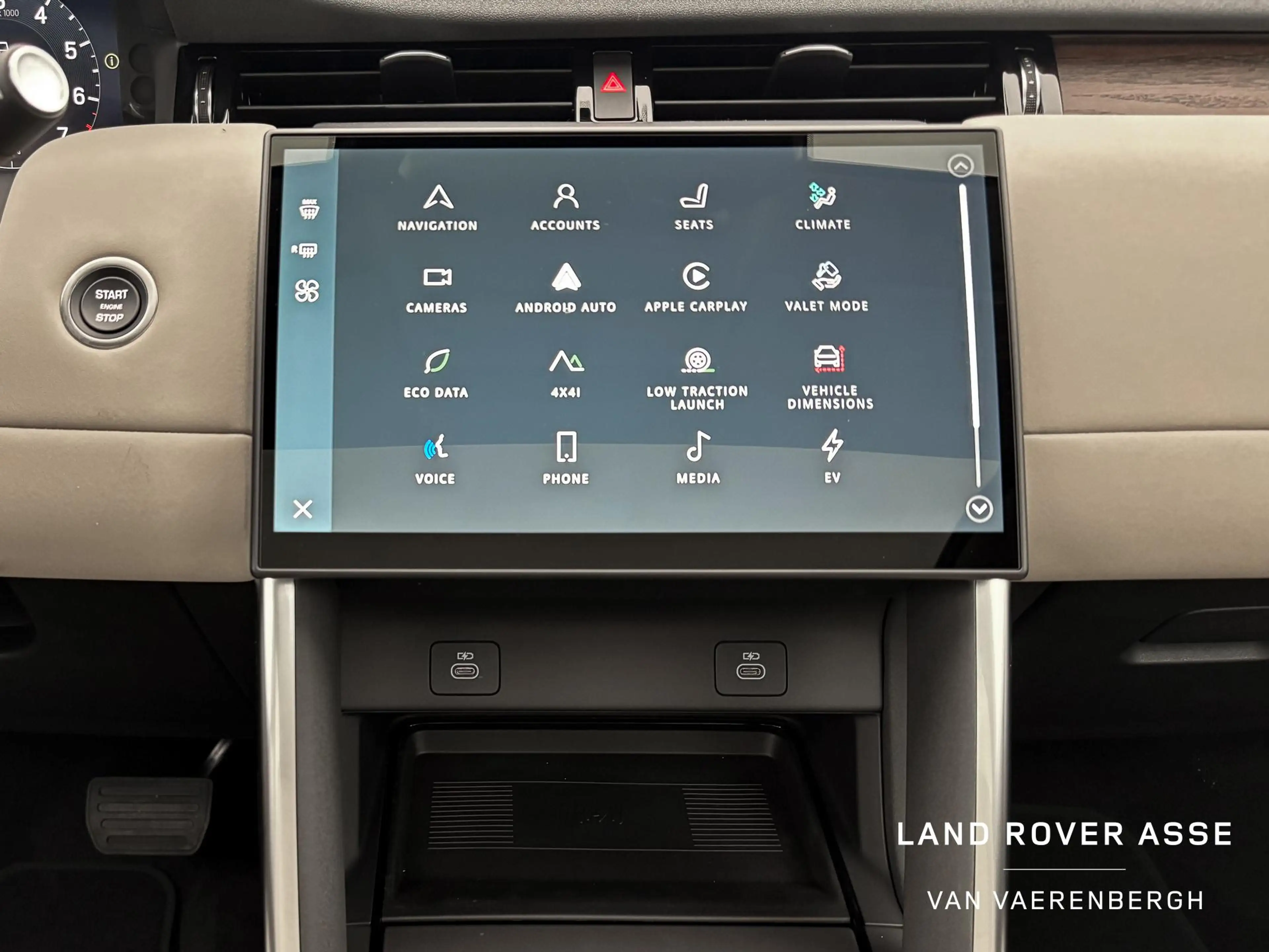 Land Rover Discovery Sport P270e S AWD — photo 2