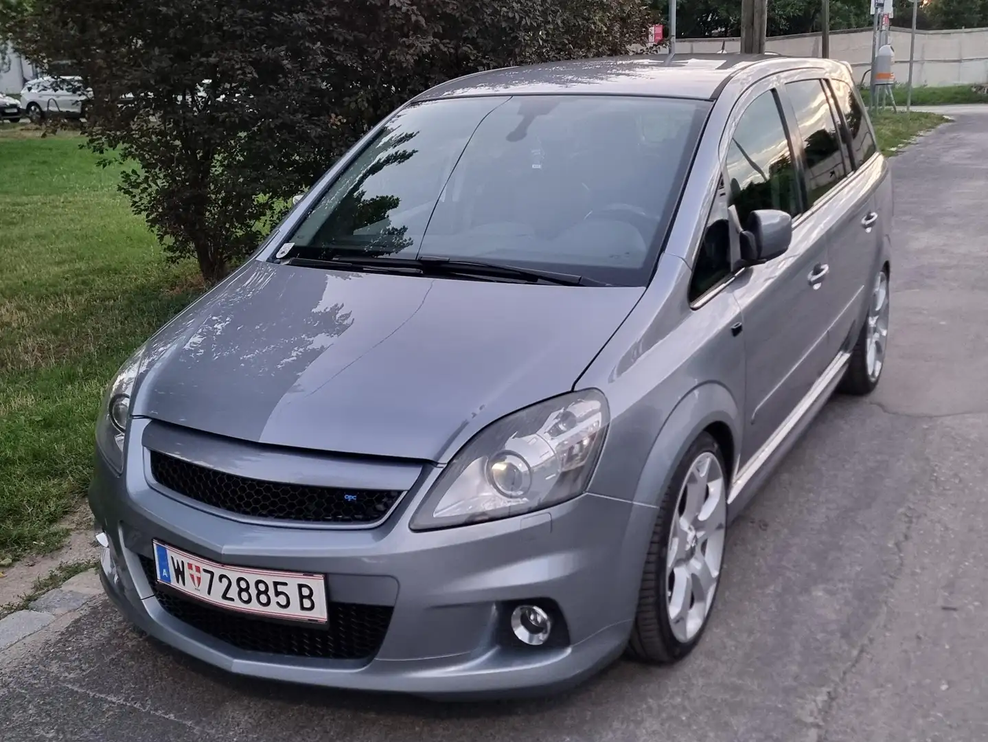 Opel Zafira Zafira OPC 2,0 Turbo OPC Silber - 2