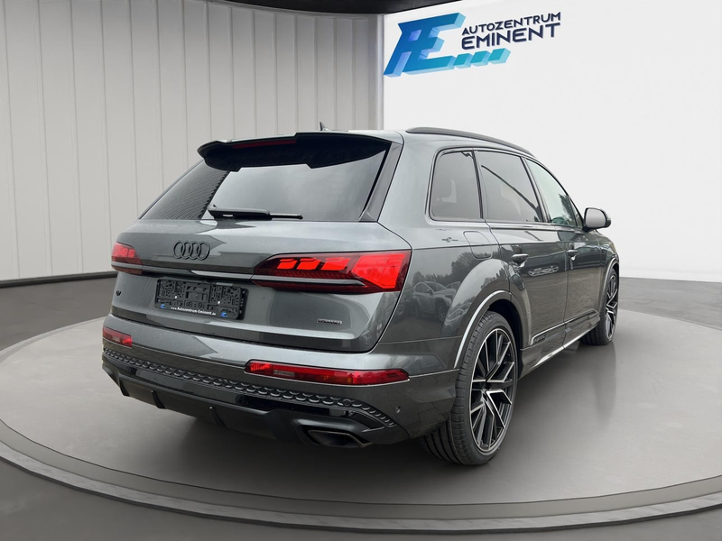 Audi Q7 50TDI QUATTRO S-LINE PANO HUD AHK 48 M. 4,49% — photo 6