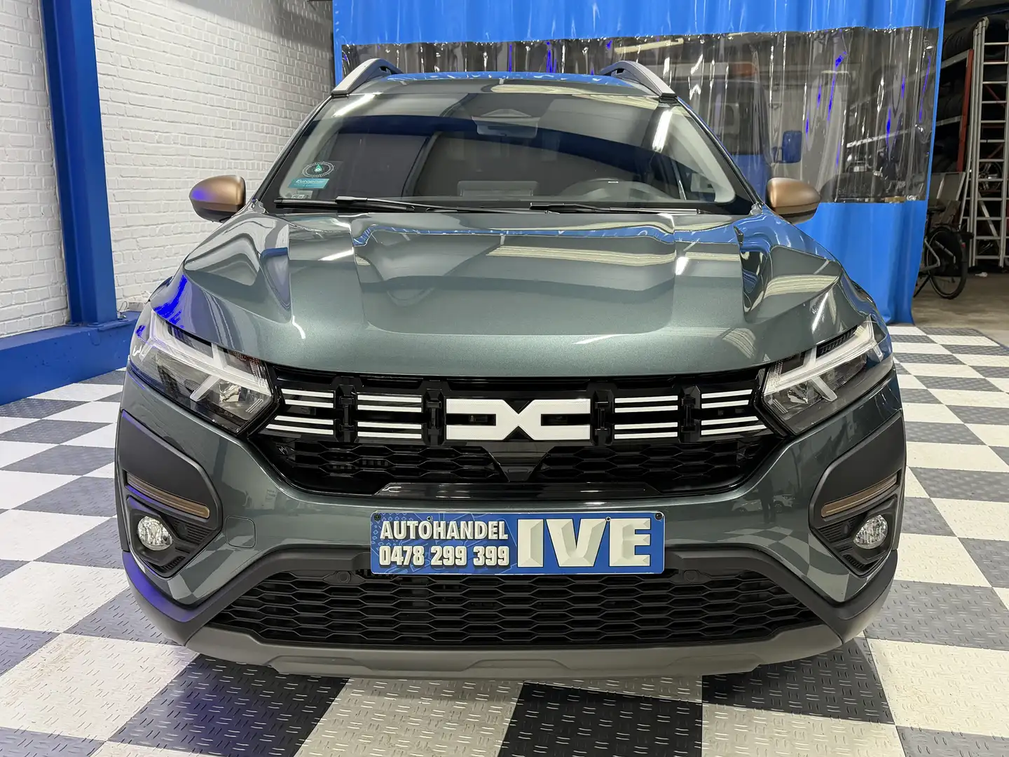 Dacia Jogger Jogger 1.0 TCe Extreme 7pl. Grün - 2