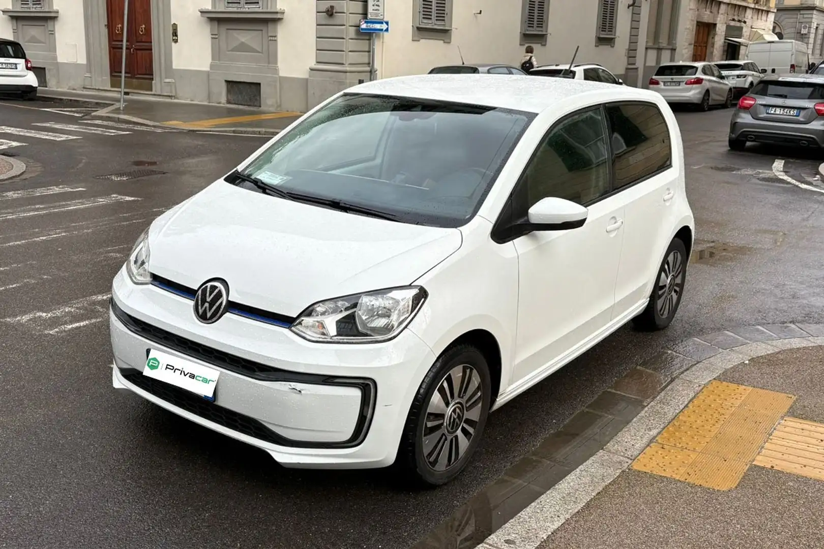Volkswagen e-up! e-up! 82 CV Blanc - 1
