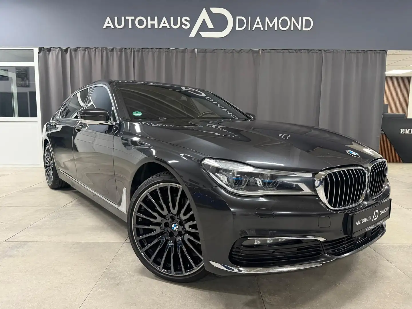 BMW 740 Ld xDrive * PANO * 360° * HEADUP * Szary - 1