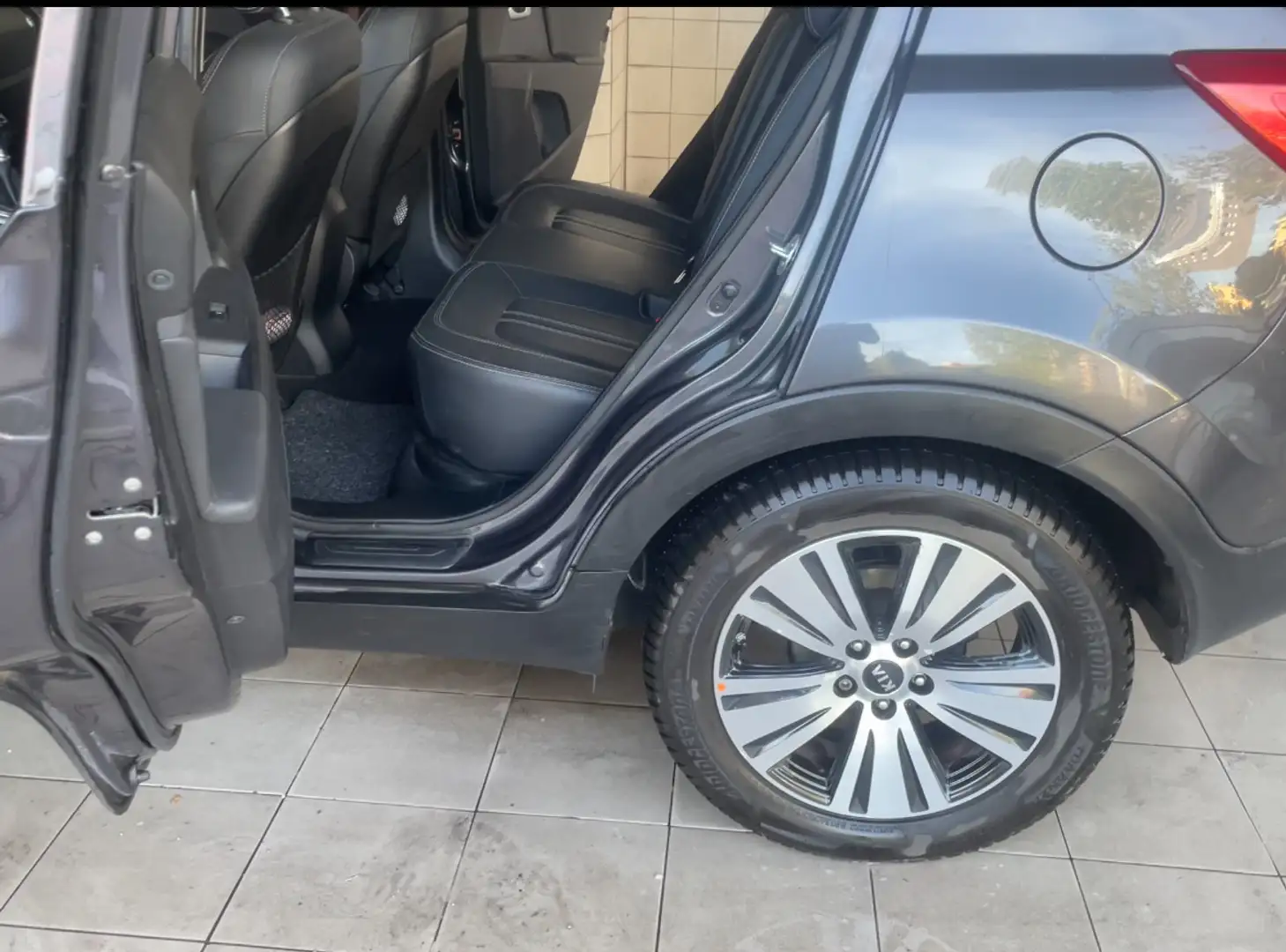 Kia Sportage 1.7 crdi Class 2wd - 2