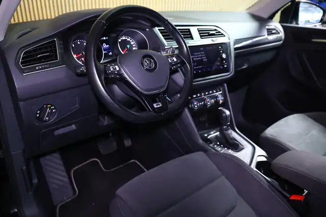 Volkswagen Tiguan view 25