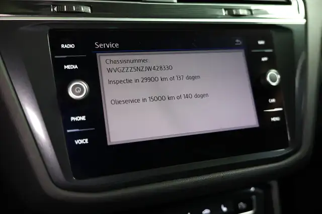 Volkswagen Tiguan view 21