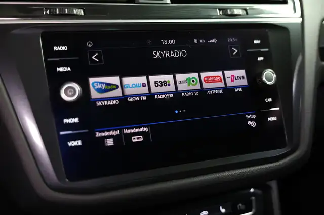 Volkswagen Tiguan view 19