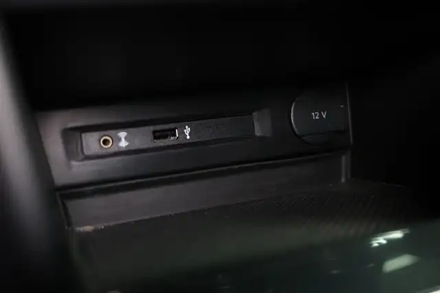 Volkswagen Tiguan view 24