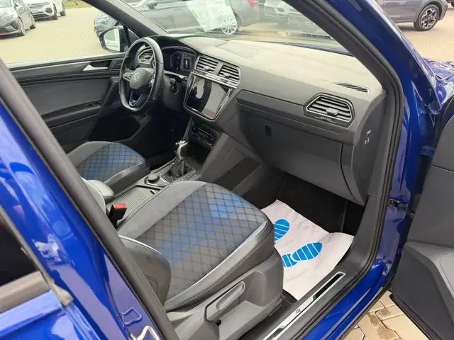 Volkswagen Tiguan view 16