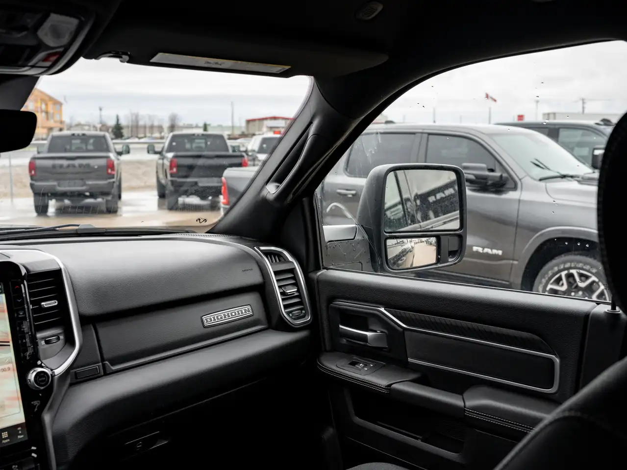 RAM 2500 снимка RAM 2500