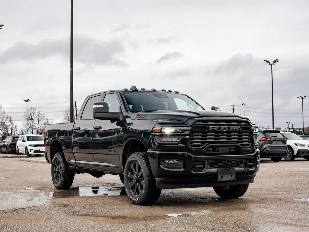 RAM 2500 снимка RAM 2500