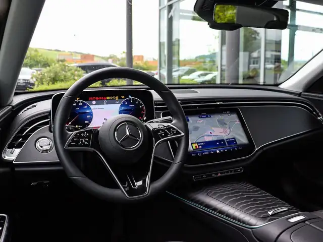 Mercedes-Benz E view 14