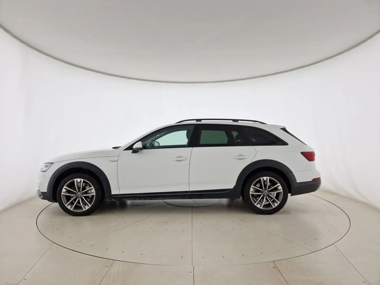 Audi A4 allroad allroad 45 2.0 tfsi mhev business 252cv s-tronic Wit - 2