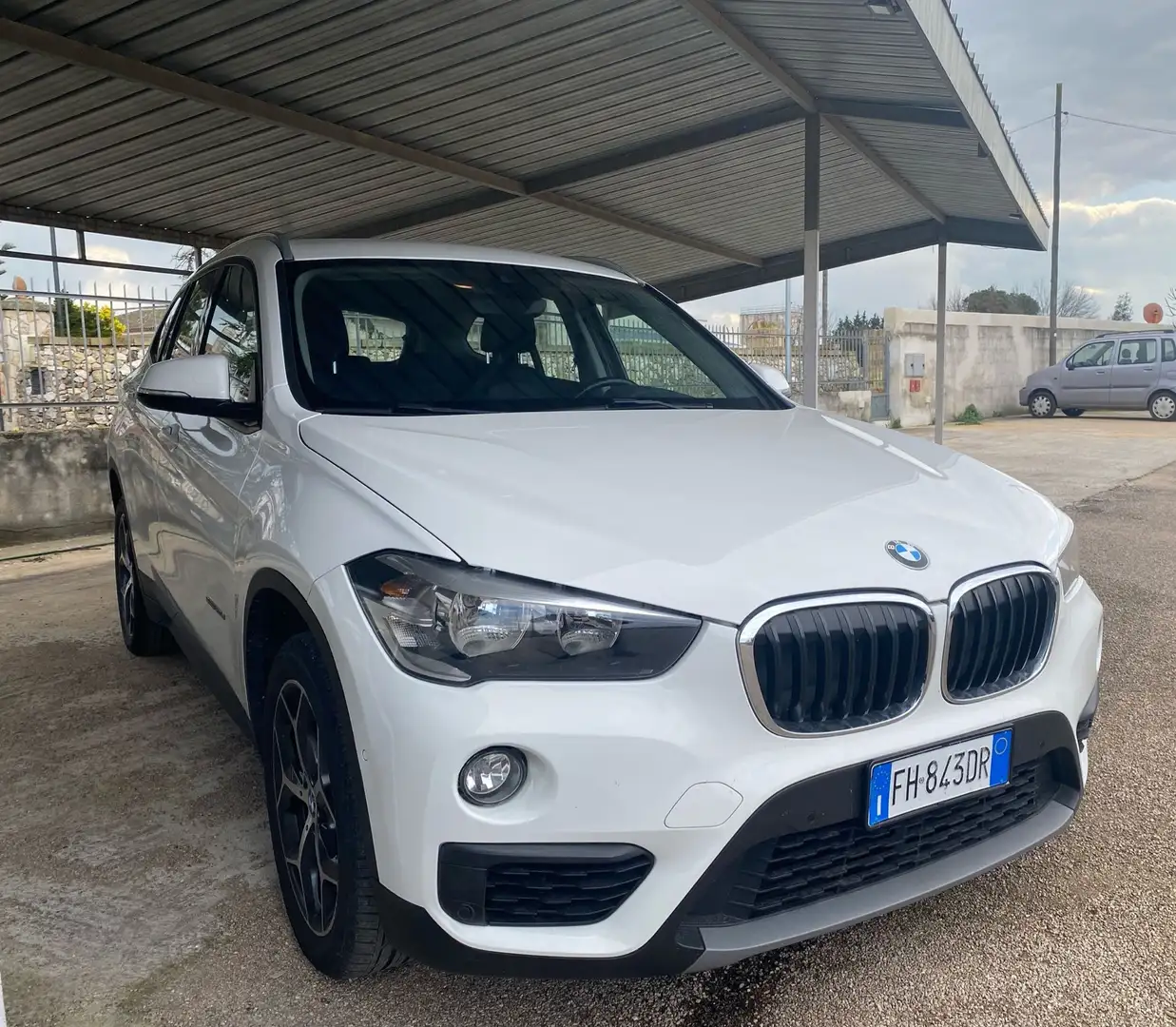 BMW X1 sdrive20d Business auto - 2