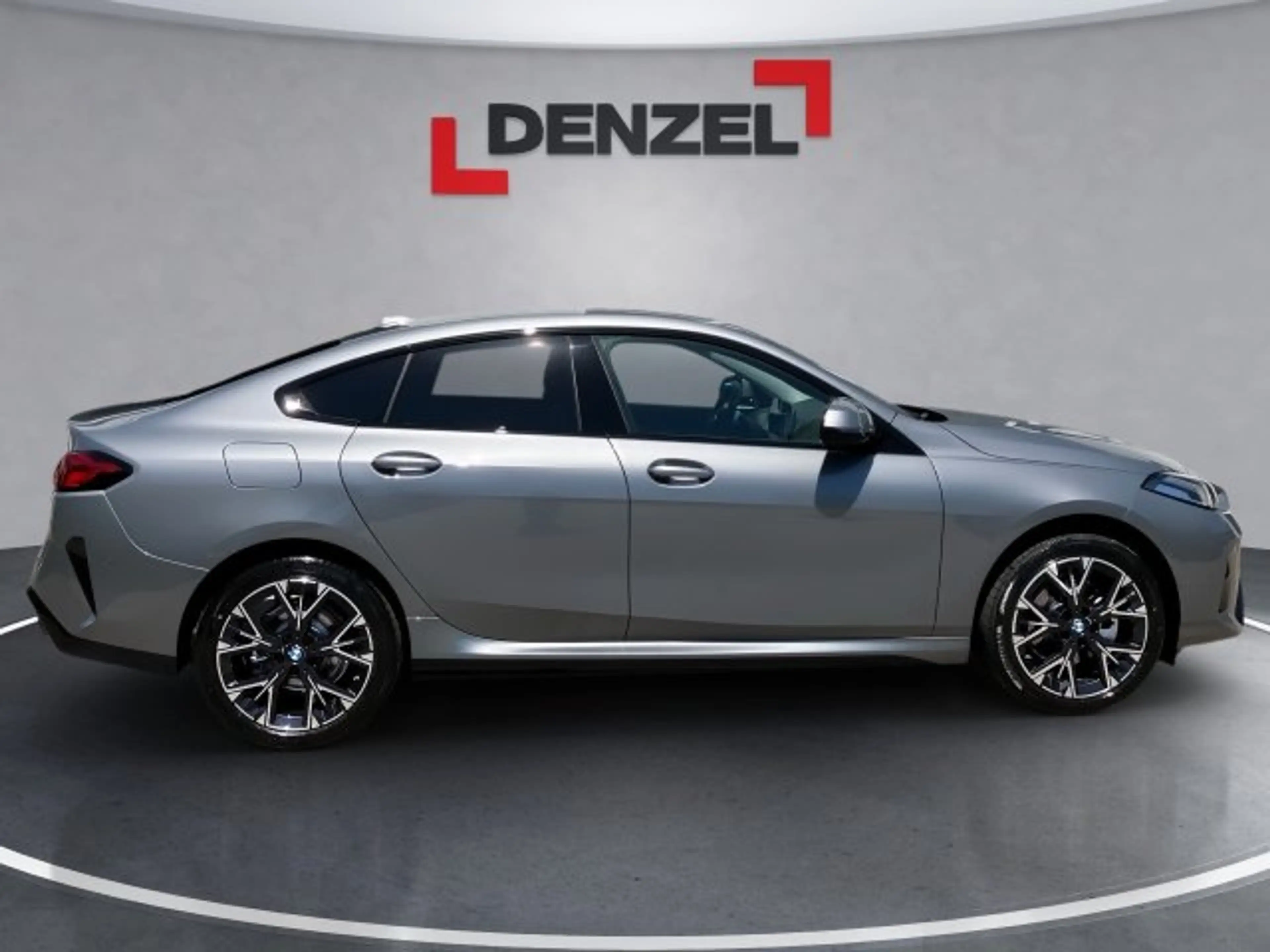 BMW 220 BMW 216 Gran Coupe — photo 5