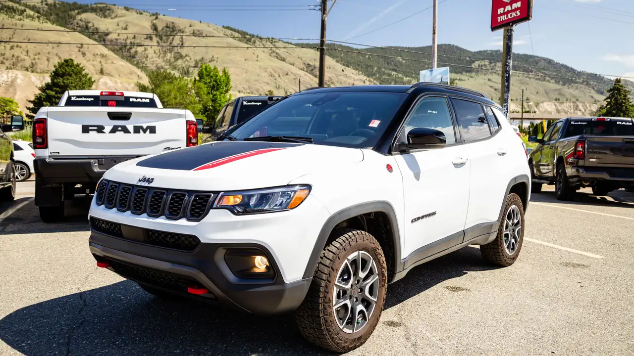 Jeep Compass photo Jeep Compass