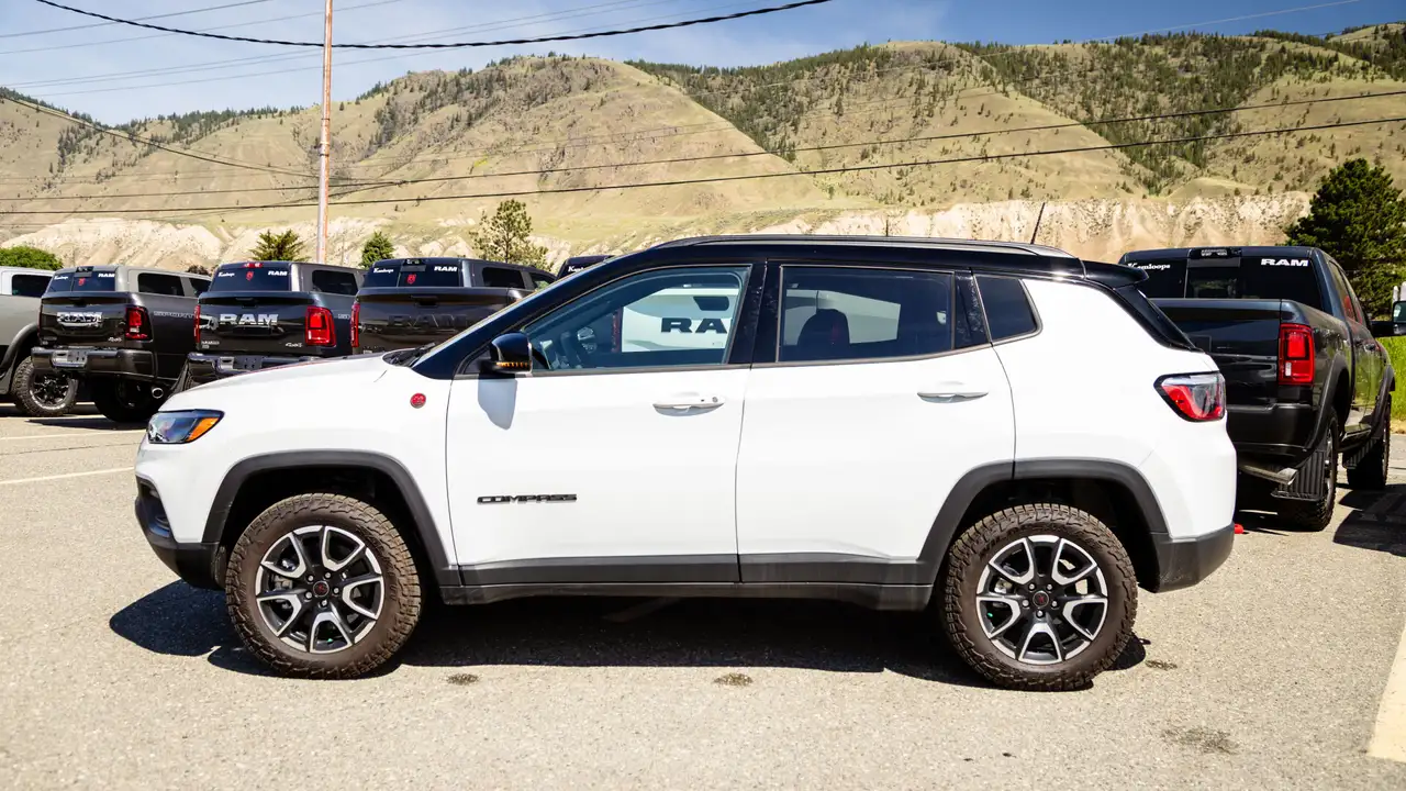 Jeep Compass photo Jeep Compass
