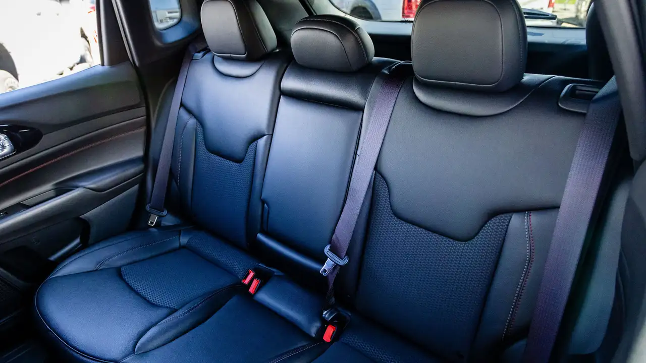 Jeep Compass photo Jeep Compass