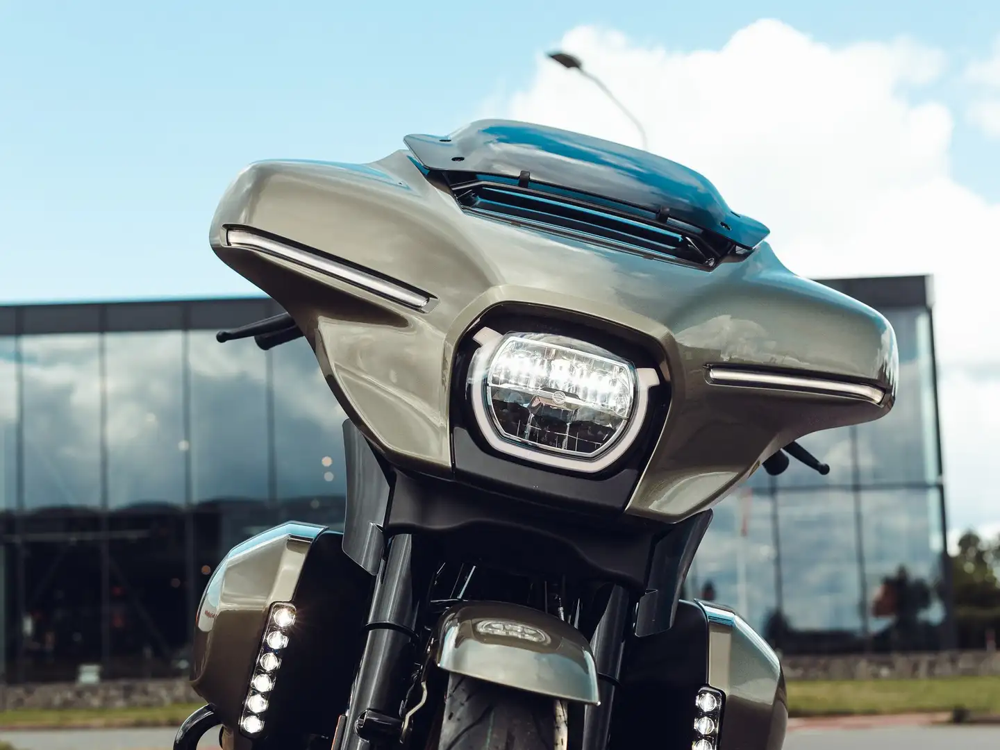 Harley-Davidson Street Glide FLHX Solid Colour Noir - 2
