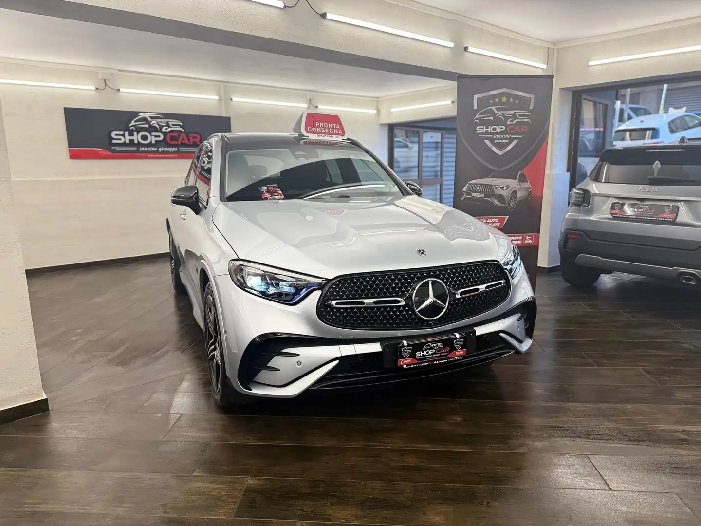 Mercedes-Benz GLC 220 GLC 220 d 4Matic Mild Hybrid AMG Line Premium Plus Grau - 1