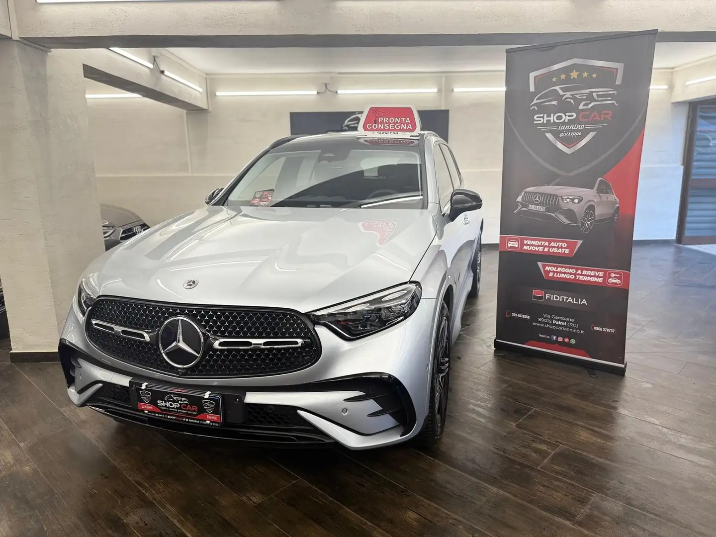 Mercedes-Benz GLC 220 GLC 220 d 4Matic Mild Hybrid AMG Line Premium Plus Grau - 2