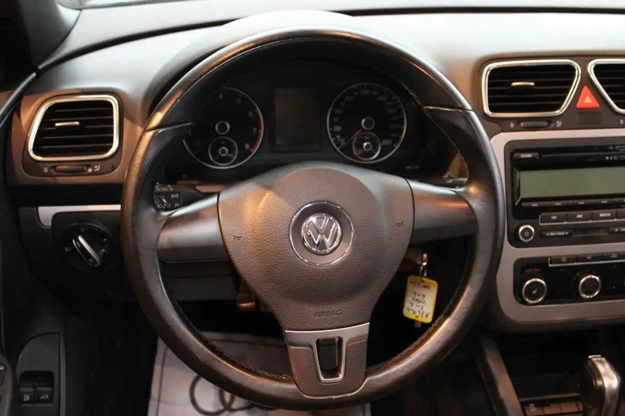Volkswagen Eos снимка Volkswagen Eos