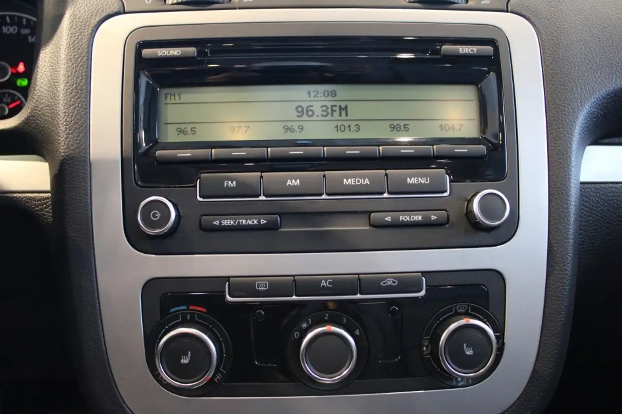 Volkswagen Eos снимка Volkswagen Eos
