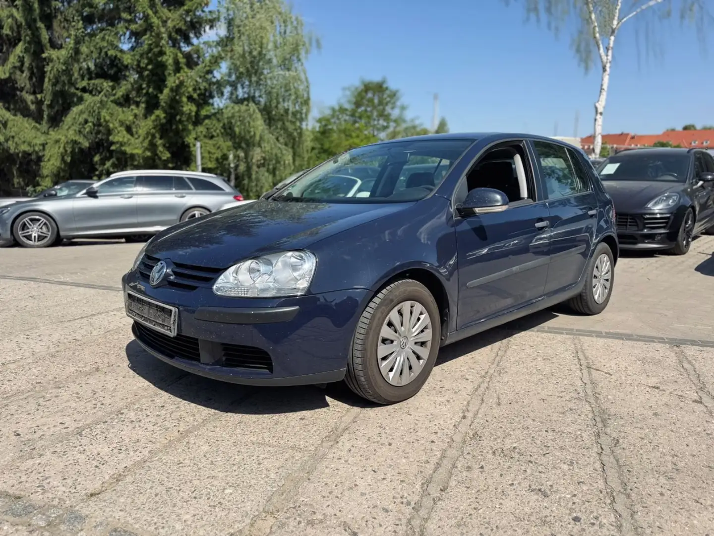 Volkswagen Golf V 1.9 TDI Lim. Bleu - 1