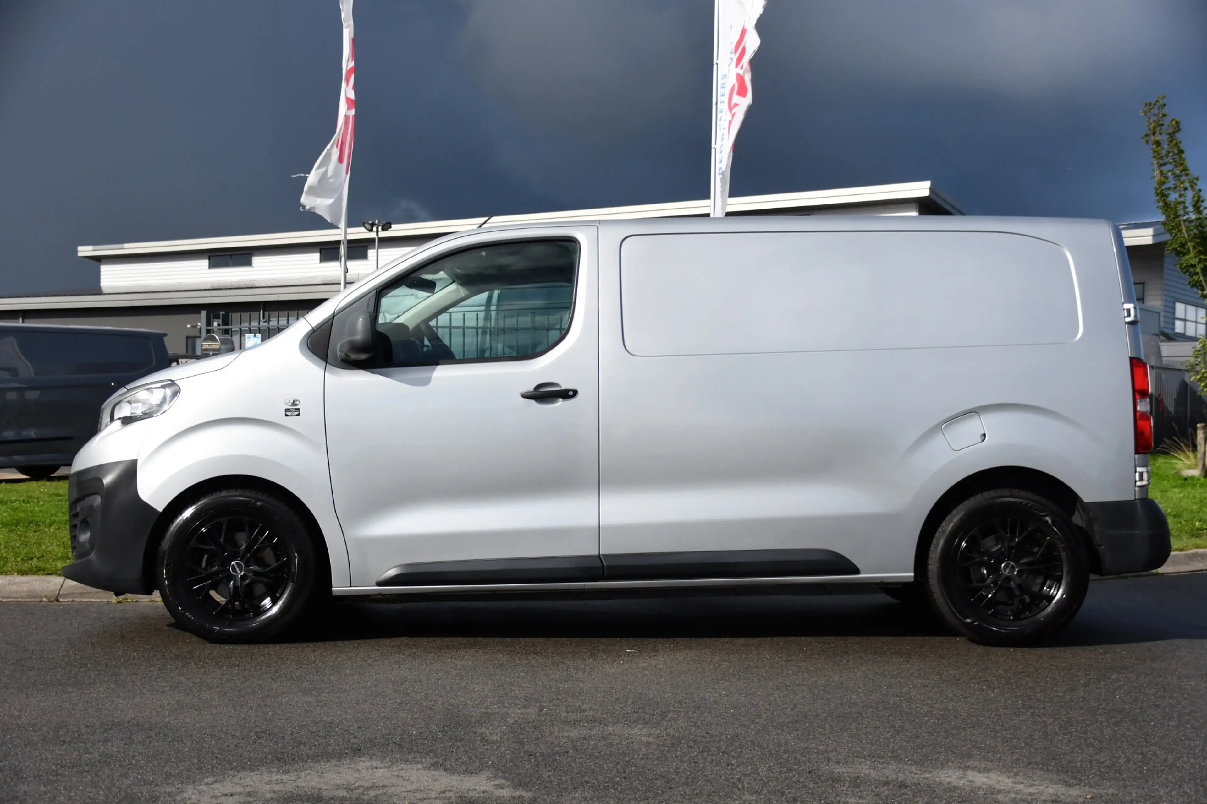 Peugeot Expert 226S 1.6 BlueHDI L2 PB Edition Carplay, Cruise, Se — photo 10