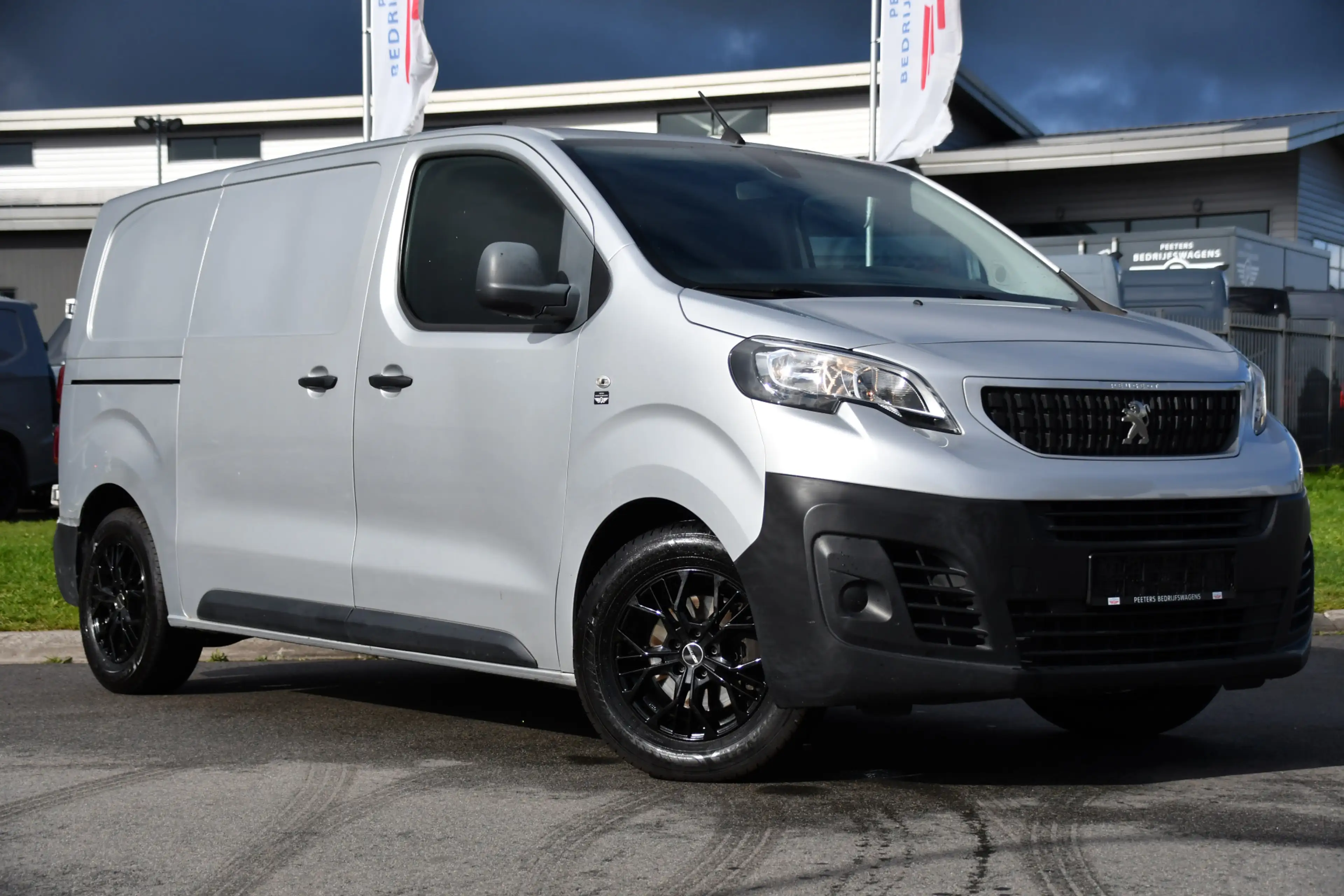 Peugeot Expert 226S 1.6 BlueHDI L2 PB Edition Carplay, Cruise, Se — photo 6
