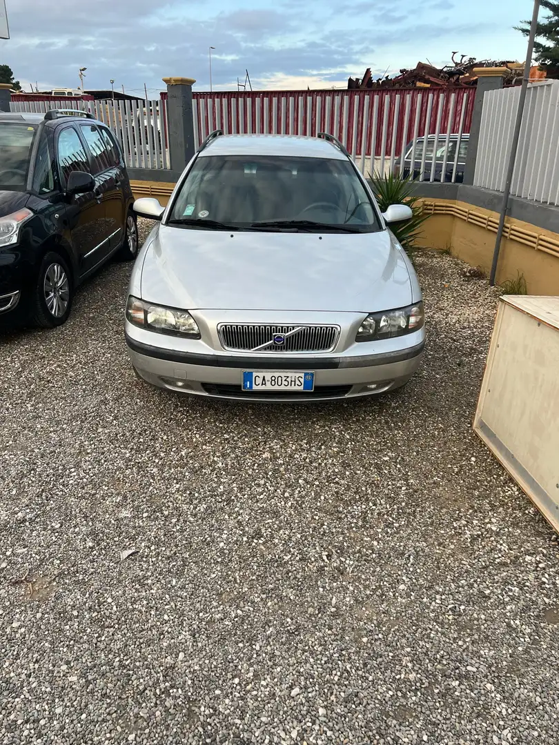 Volvo V70 2.4 d5 - 1