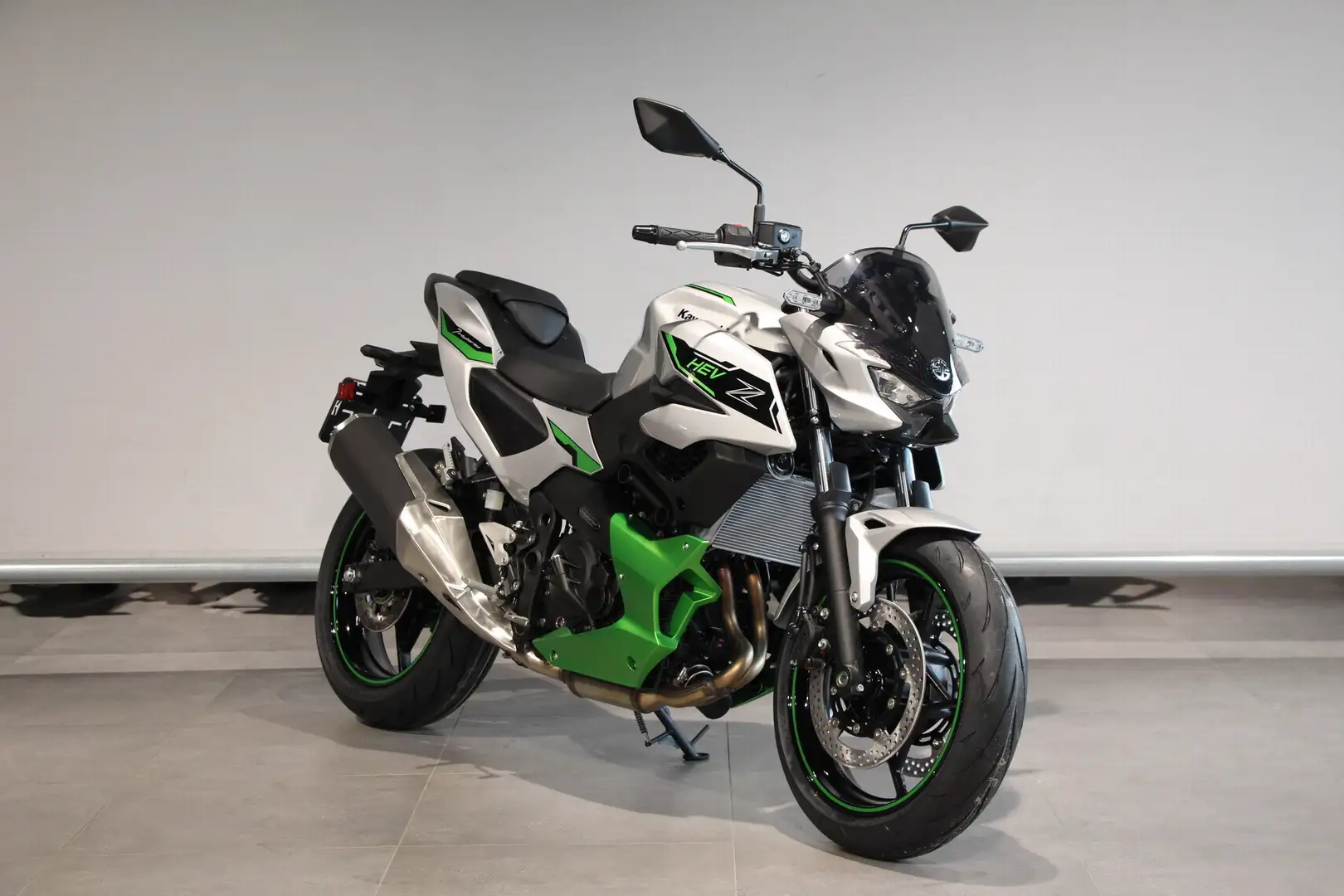 Kawasaki Z7 Hybrid Black - 2